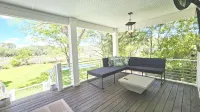 The Awaysis - Charleston Waterfront 10Min to Kiawah Beaches 20Min to Downtown.
