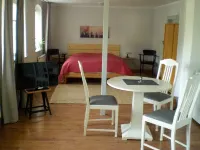 Sunny vacation apartment with excellent connections to the cultural capital of Chemnitz