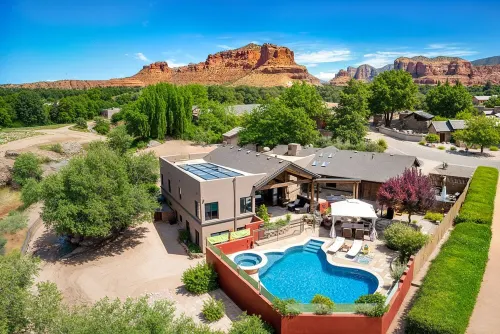 Oak Creek Oasis: Pool, Spa, Golf