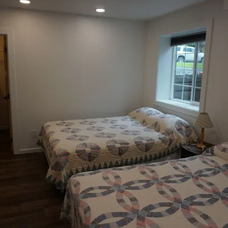 Sockeye house 420 3rd ave Large house located in downtown Accommodates up to 12 Hotels in Seward