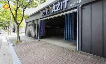 4. Jeonju S..