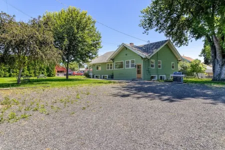 Century House in Walla Walla Wine Country!