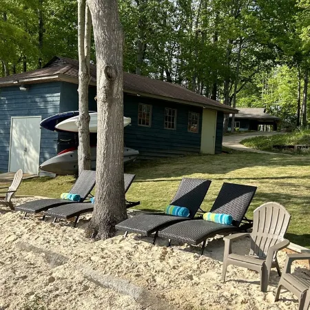 The Green Heron Cottage is close to Auburn, AL, Columbus, GA & Pine Mountain, GA