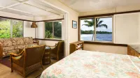 Oceanfront #4 at Hana Kai Maui - 1 Bedroom Upper Floor Corner 100ʻ from Water!