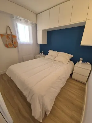 Apartment facing the sea, close to the golf course