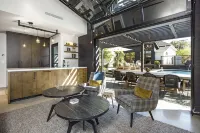 Napa Valley: St Helena Designer Home & Guest House + Spool + Peloton Bike/Tread Hotels in Napa County