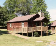 Stones Throw from Giant City Park, Wineries, Hiking, Biking, Hunting and more.