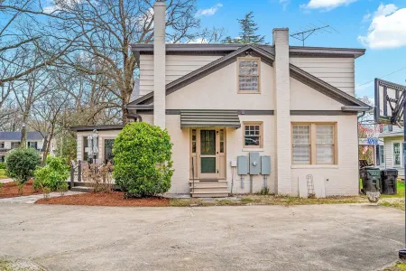 Relax in Luxury The Fogleman House in Historic Downtown Burlington