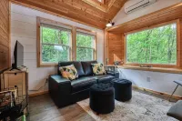 The Cataloochee Tiny Home on the Pigeon River