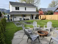 Bright and Cozy Home in the Heart of Cle Elum