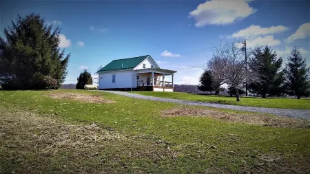 Windy Hill Cottage Отели в г. Венанго Каунти