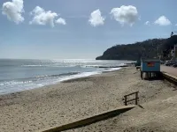 2 Bed Apartment The Priory - Panoramic Sea View Hotels in Shanklin