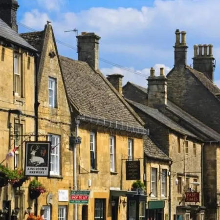The Old Antique Shop Town Centre Stylish House