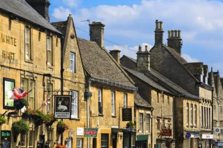 The Old Antique Shop Town Centre Stylish House