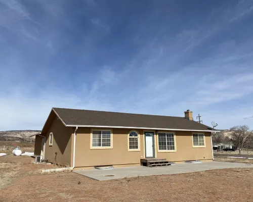 Two Bit Ranch House Hotels in Escalante