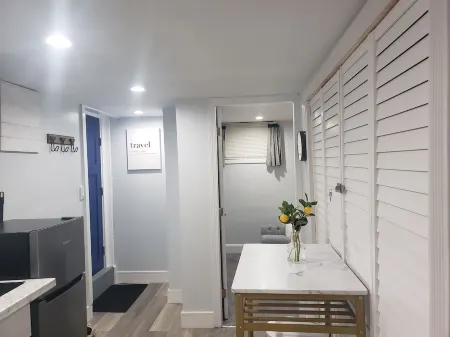 The Micro-Suite at The Eden Park Inn *Tiny Apt