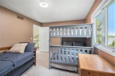 Panoramic view of spectacular all sports lake. 3 bed/3.5 bath Hotels near Penosha Trail