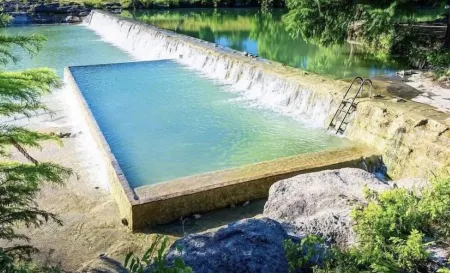 Welcome to Stone Haus