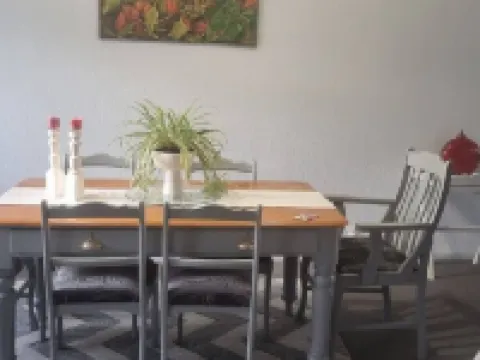 The Red Door - 1 Bedroom Studio and Bfst โรงแรมในUlverstone