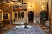 Travellers Village Resort -City Centre Near JAL Mahal Jaipur - Auberges de jeunesse