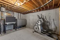 Convenient Portland home 3 miles from Downtown