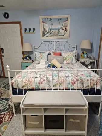 OBX Vacation. Cozy comfy efficiency room for 2 Friday to Friday beach get-away.