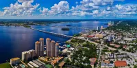 A Waterfront Oasis! Private Pool, Fishing, Gulf Access in Sunny N Fort Myers!