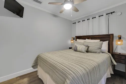 Remodeled 1BR Direct Oceanfront- First Floor- Tennis & Pickleball HHB&T A124
