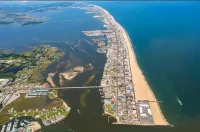 Amazing 1 Bedroom/1 Bathroom - Walk to Beach and Boardwalk