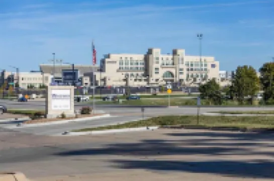 Walking distance to KSU Stadium