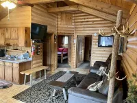 EAGLE LODGE - River Retreat - amazing views of the East Fork of the Chippewa Rvr