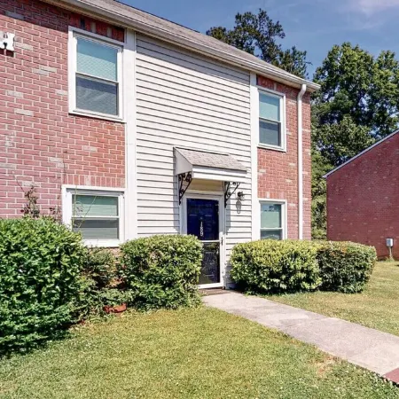 Stylish townhome, sleeps 8, pet friendly.