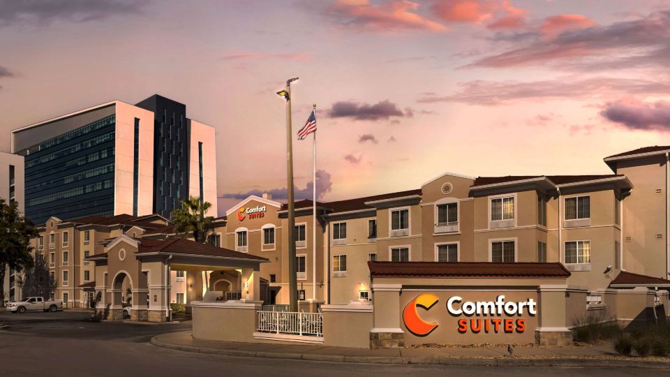 Comfort Suites Downtown