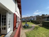 Village center, house, garden, walking distance to the beach, parking