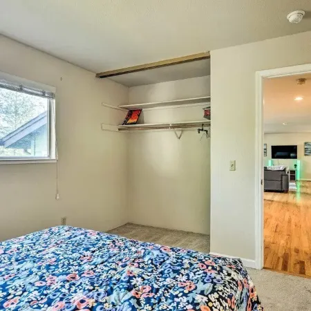 Charming Murphys Retreat: Luxury, Nature, and Wine Awaits! 5 mins to Main St!