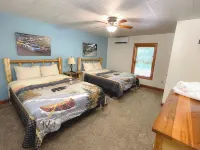 Ledgestone Lodge, Private Chalet for Large Group and Family Gatherings near JFBB