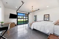 La Bella Vita (The Beautiful Life) 5+ Bedrooms