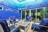 'Cup of Sea' Heated pool house! 5 min walk to the Beach.