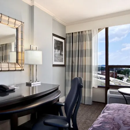 Hotel Belvoir Springfield
