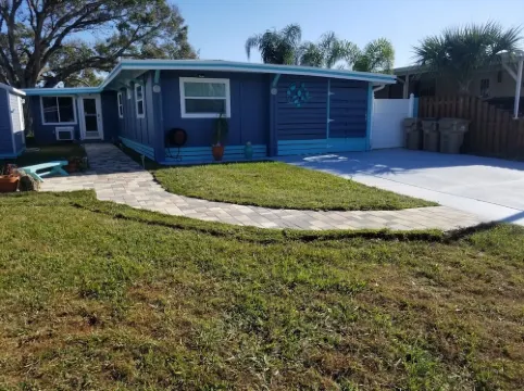 PETS STAY FREE Canal Front 3 bed/2 bath single family ample parking