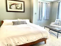 Bay Window -incredible river views- Old Town- new deck! Stairs. Hotels near The Kyle Building