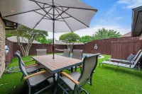 Go-Karts and Broomsticks, Heated pool and spa!