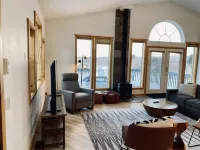 Capitol Reef Home with fast wi-fi and washer/dryer Hotels in Teasdale