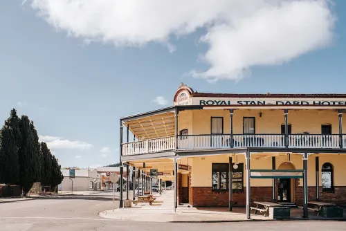 One Tree Hill Eagles Nest - Wilson's Prom / Sea / Mountain Views Hotels in Foster