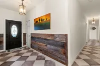 Private Ranch-Chef's Kitchen-King Bed-Large Pool-Heated for Additional Charge