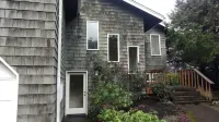 Secluded and updated beach front home with Spectacular Views Hotels near Nestucca Bay National Wildlife Refuge