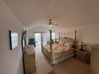 On canal. 3 minute walk from beach! 5 minutes from everything!!