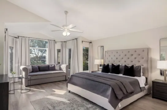 Luxurious Desert Escape 6-Bedroom, 3 Bathroom with Heated Pool Sleeps 18!