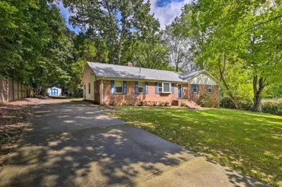 Sunny Spacious Ranch to Relax and Unwind Family Friendly