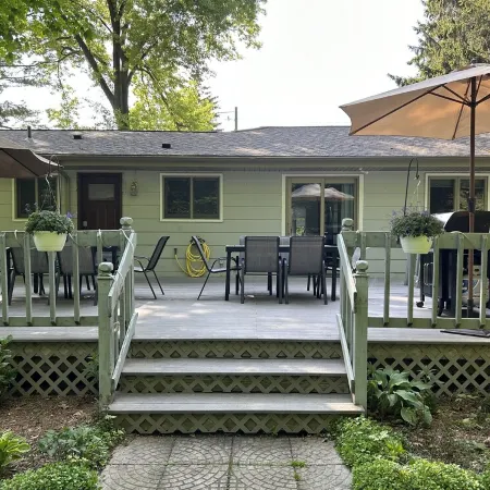 Steps to Beach. Hot Tub. Dog Friendly. Game Room. Отели в г. Каско Тауншип